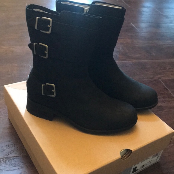 UGG | Shoes | Nwt Ugg Wilcox Boots 